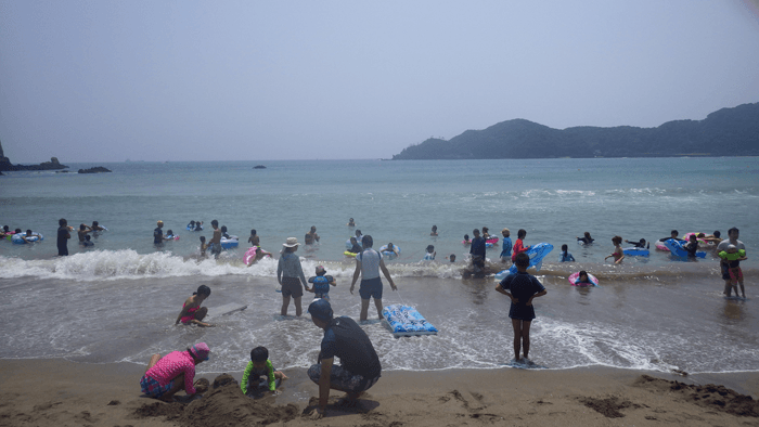 都内から片道3時間30分  日帰りで行ける 伊豆 弓ケ浜の海水浴場の行き方と施設