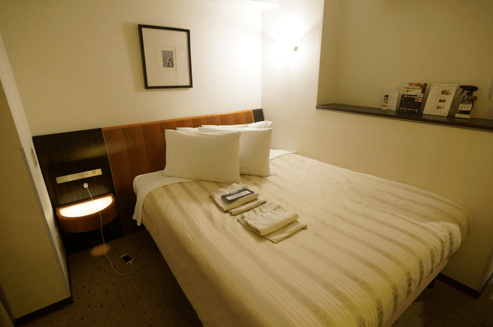 2015年 沖縄旅行３日目  貧乏旅行で使える￥4000の格安ホテルに泊まりましたが満足度高い！