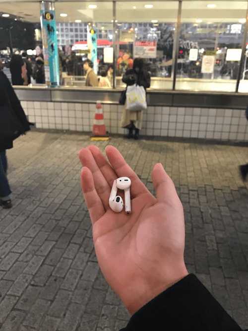 airpodsを付けて渋谷を歩いたらめちゃくちゃ音が途切れました。